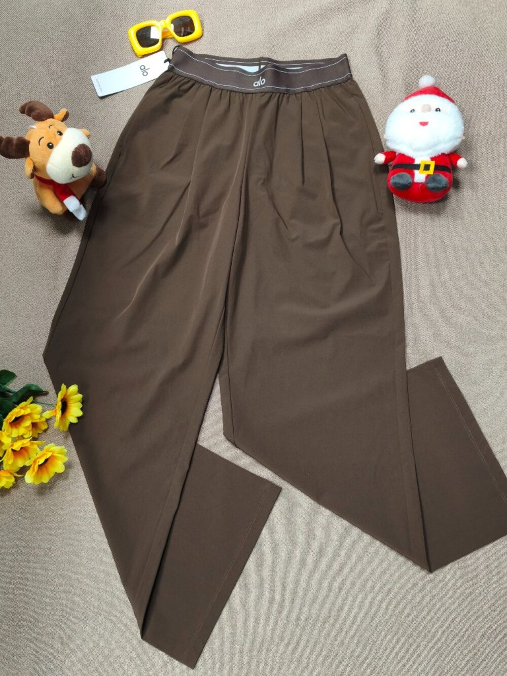 Espresso Alo Yoga Loose Fit Regular Length Trouser S-XS🍀Minimalist Wardrobe🌿 - Picture 3 of 8